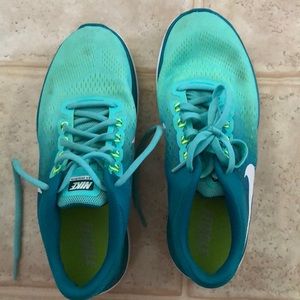 Women’s Nike Flex 2016 Running shoes. Teal ombré.